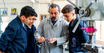 EDU - CTE - Vocational Students With Teacher